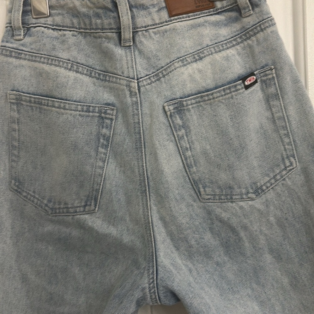 TWIK Old School Fit Denim High Rise - Picture 2 of 10